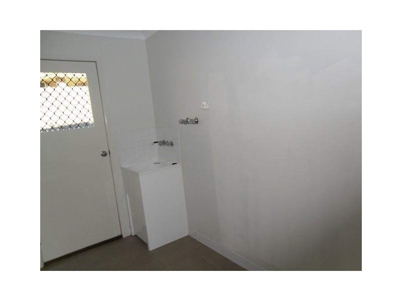 25 Walter Court, Leichhardt QLD 4305