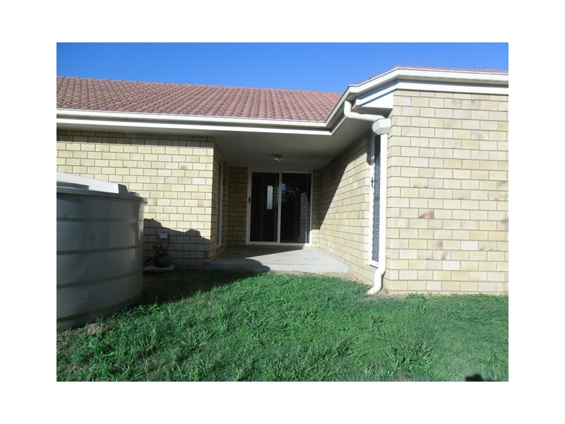 25 Walter Court, Leichhardt QLD 4305