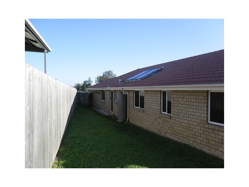 25 Walter Court, Leichhardt QLD 4305