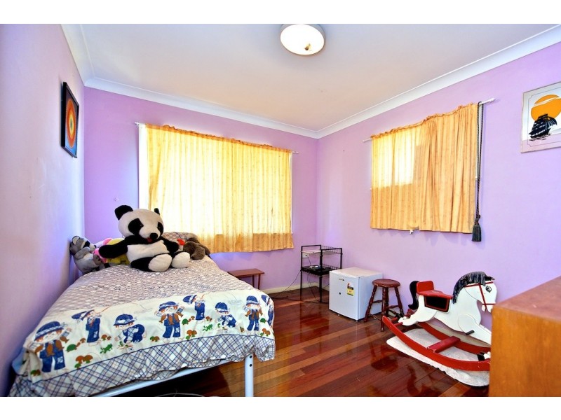 33 THORN Street, Ipswich QLD 4305