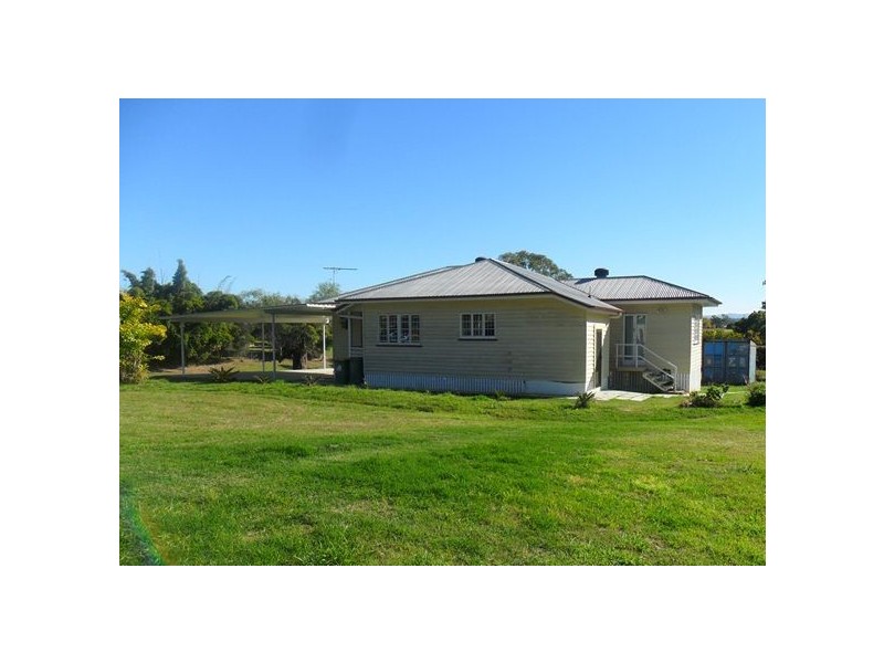 15 Burton Street, North Booval QLD 4304