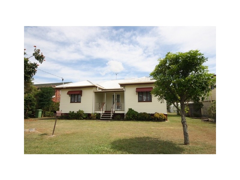 15 Pryde St, Lowood QLD 4311