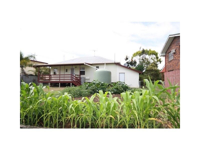 15 Pryde St, Lowood QLD 4311