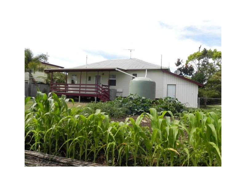 15 Pryde St, Lowood QLD 4311