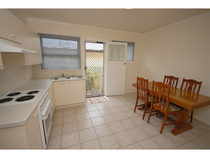 7 Marian Street, Booval QLD 4304
