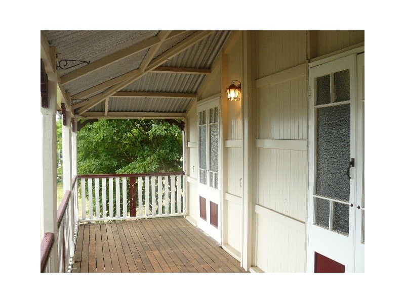 3 William Street, Bundamba QLD 4304