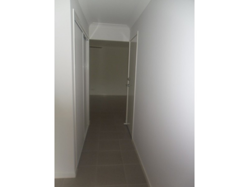 2 Oakwood Street, Fernvale QLD 4306