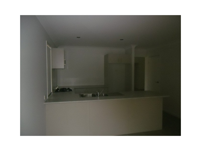 2 Oakwood Street, Fernvale QLD 4306