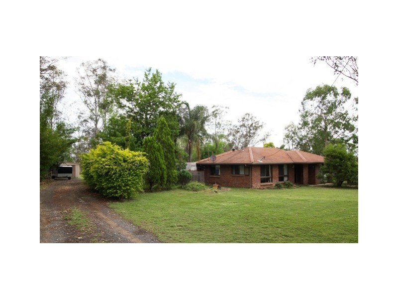 145 Adelong Avenue, Thagoona QLD 4306