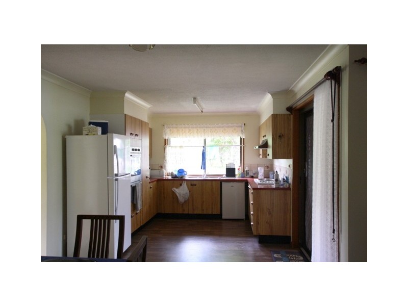 145 Adelong Avenue, Thagoona QLD 4306