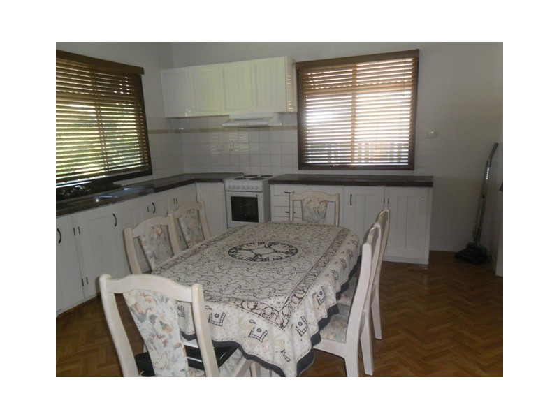 51 Pine Mt Road, North Ipswich QLD 4305