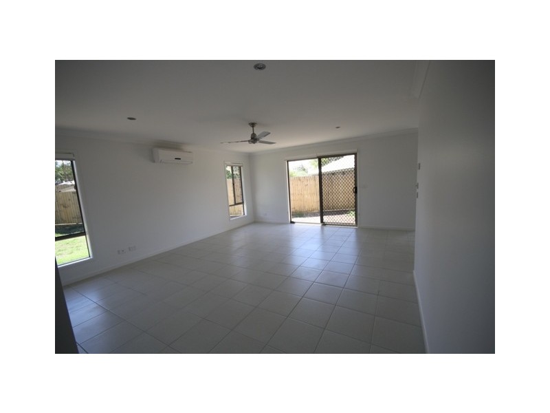 4 Myrtle Street, Fernvale QLD 4306