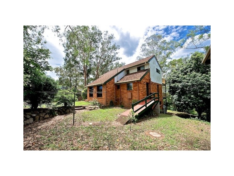 12 Minaji Court, Karana Downs QLD 4306