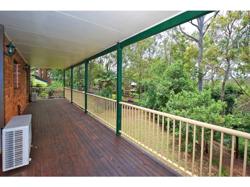 12 Minaji Court, Karana Downs QLD 4306