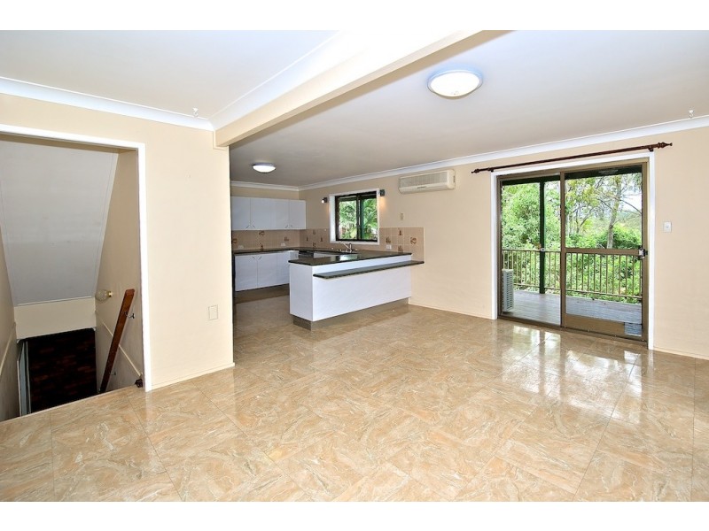 12 Minaji Court, Karana Downs QLD 4306