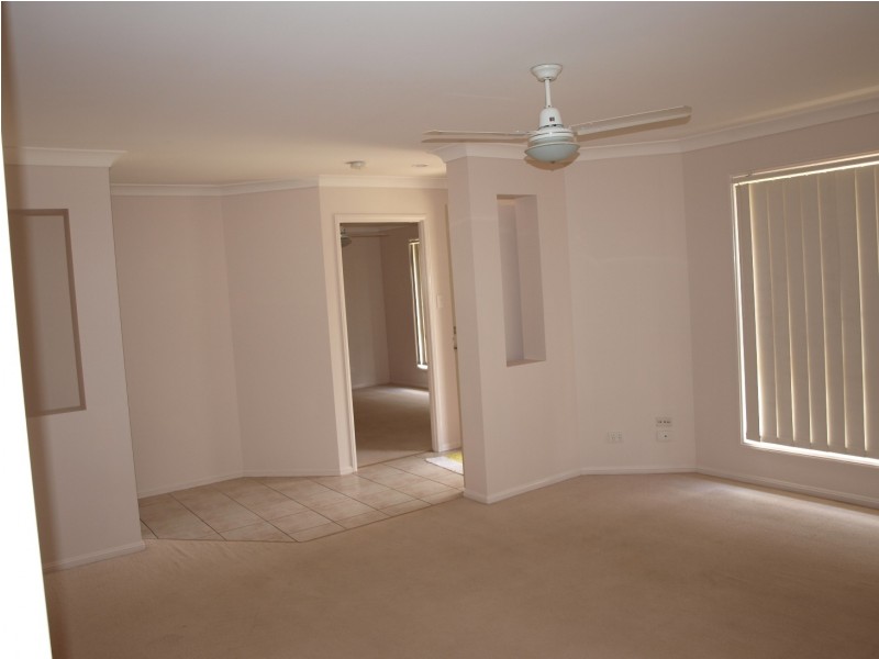 12 Vistula, Springfield QLD 4300