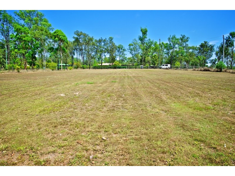 45 Walnut Dr, Brightview QLD 4311