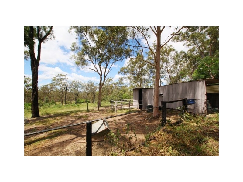 12 Bertrand Avenue, Kensington Grove QLD 4341