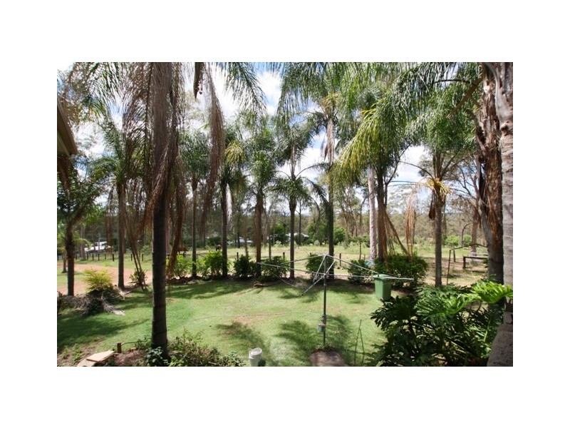 12 Bertrand Avenue, Kensington Grove QLD 4341