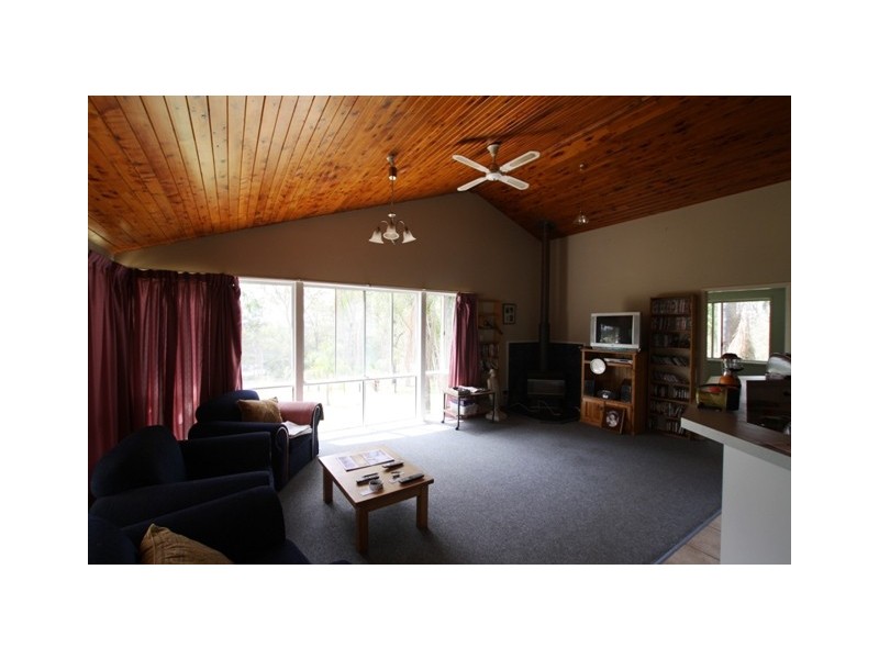 12 Bertrand Avenue, Kensington Grove QLD 4341