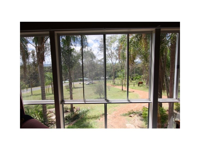 12 Bertrand Avenue, Kensington Grove QLD 4341