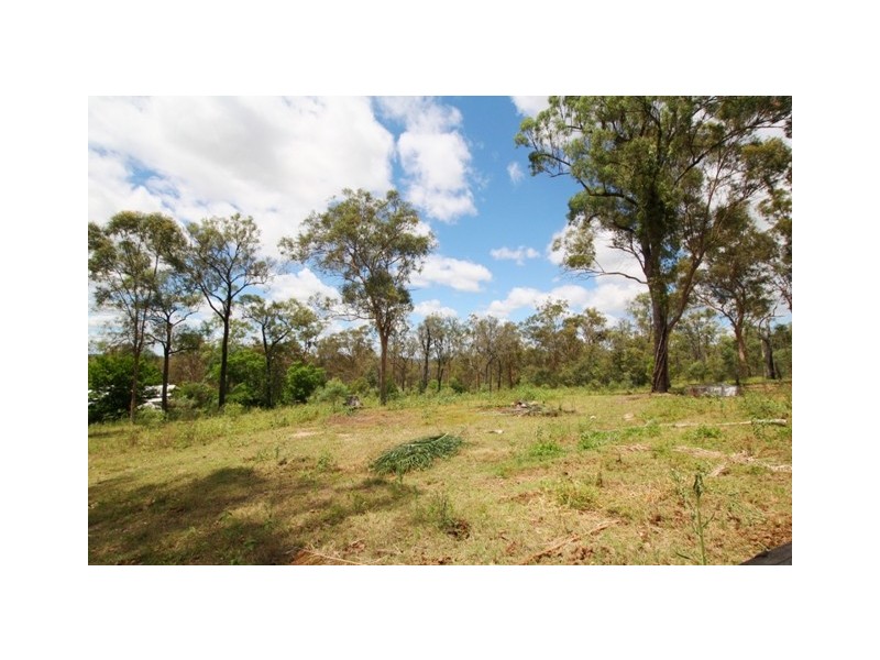 12 Bertrand Avenue, Kensington Grove QLD 4341