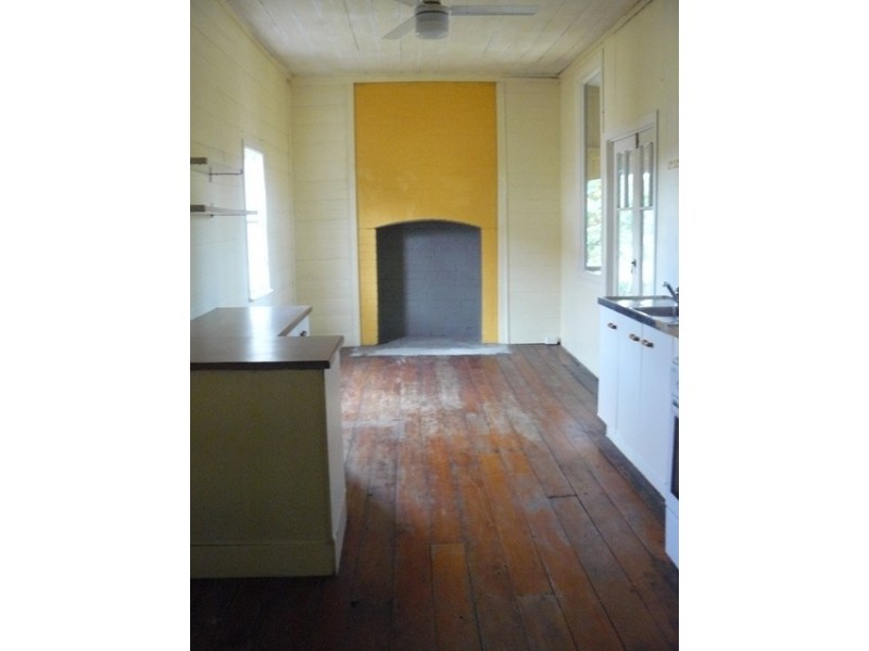 69 Downs Street, North Ipswich QLD 4305
