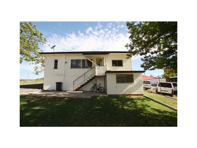 2357 Ipswich Road, Oxley QLD 4075