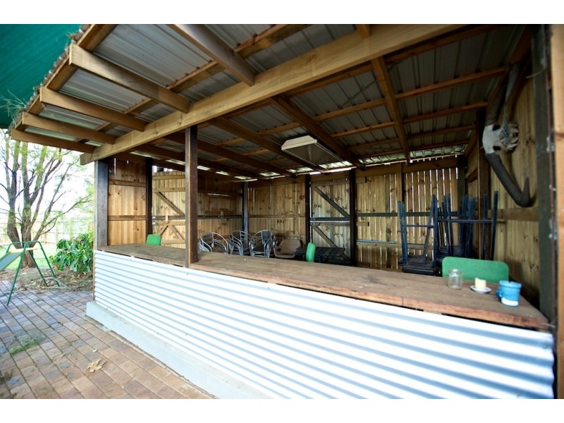 664 Glamorganvale Rd, Glamorgan Vale QLD 4306