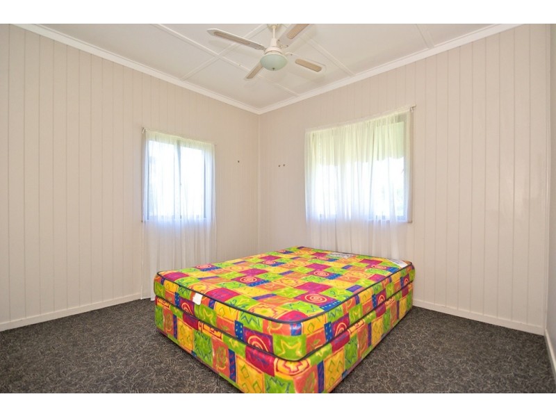 15 Pryde Street, Lowood QLD 4311