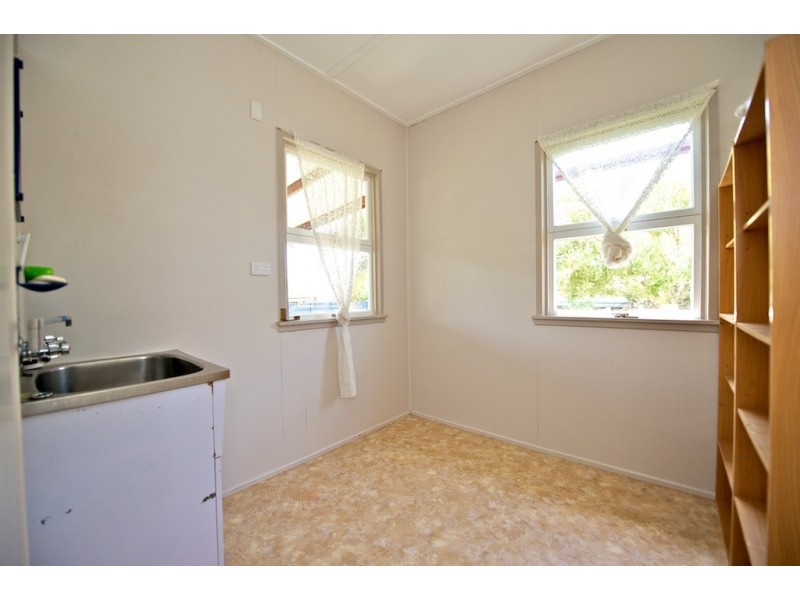 15 Pryde Street, Lowood QLD 4311