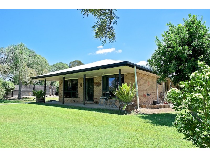 97 Theuerkaufs Rd, Fairney View QLD 4306