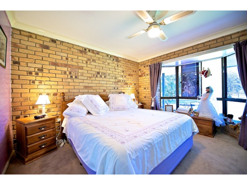 97 Theuerkaufs Rd, Fairney View QLD 4306