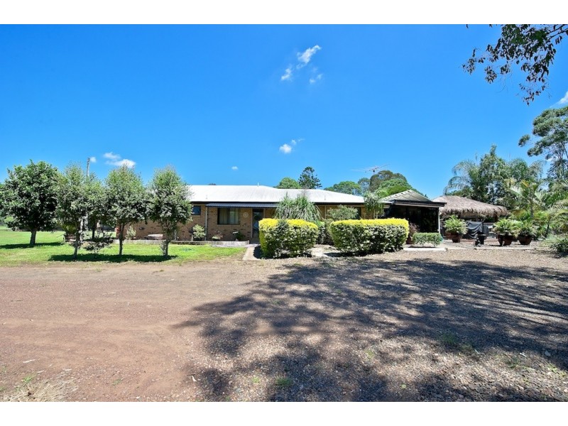 97 Theuerkaufs Rd, Fairney View QLD 4306