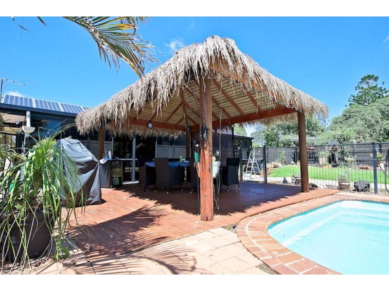 97 Theuerkaufs Rd, Fairney View QLD 4306