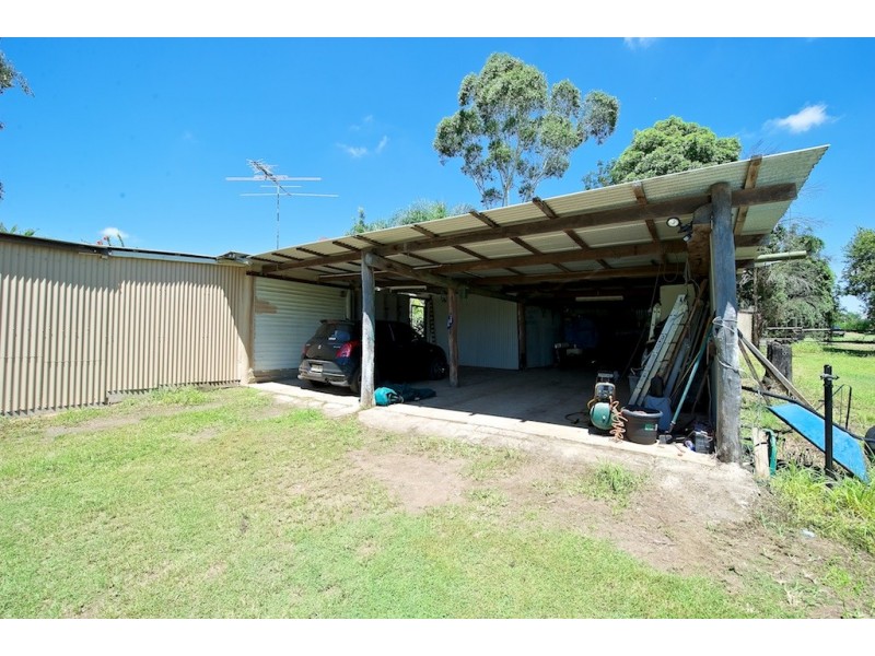 97 Theuerkaufs Rd, Fairney View QLD 4306