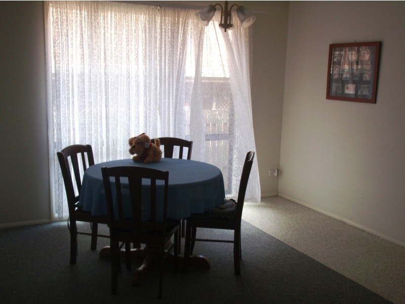 4 Dianthus Street, Flinders View QLD 4305