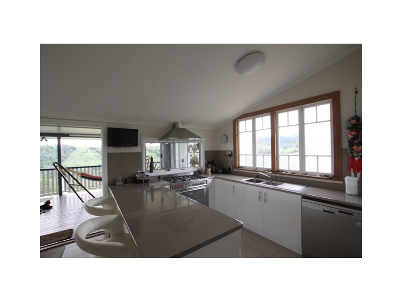 147 Annette Road, Lowood QLD 4311