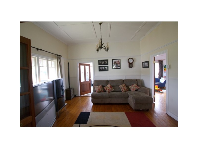 147 Annette Road, Lowood QLD 4311