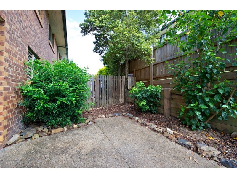 1/6 Pendlebury Court, Edens Landing QLD 4207