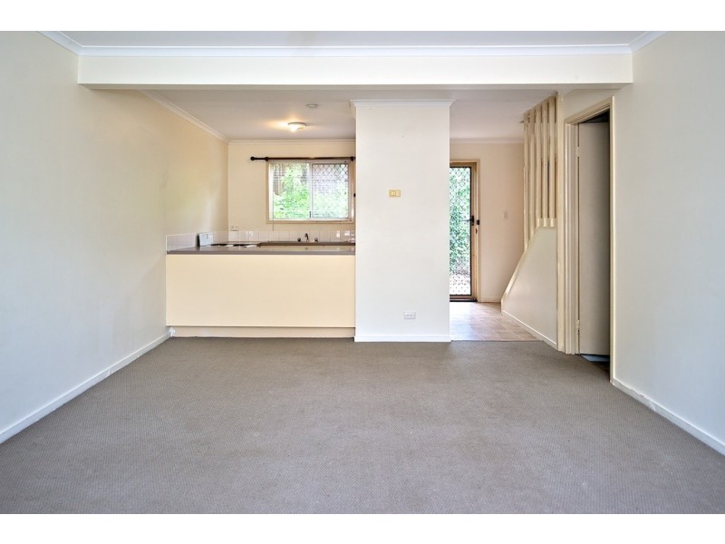 1/6 Pendlebury Court, Edens Landing QLD 4207
