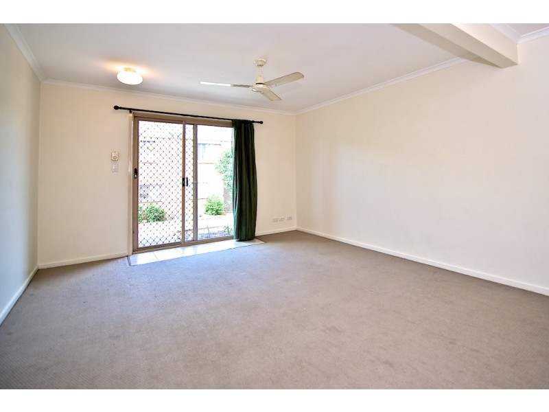 1/6 Pendlebury Court, Edens Landing QLD 4207