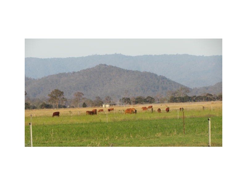 33 Kennedy Road, Wivenhoe Pocket QLD 4306