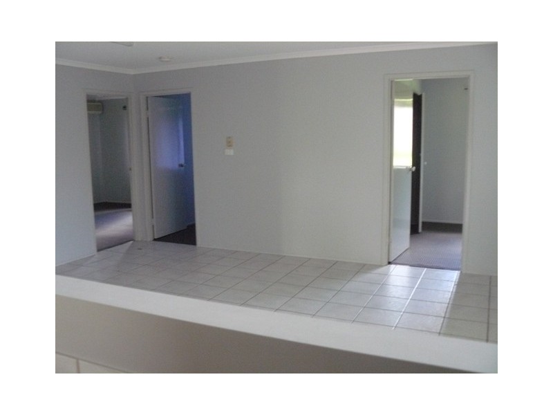 5 Des Arts Place, Wulkuraka QLD 4305