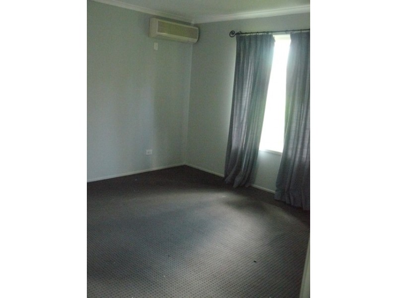 5 Des Arts Place, Wulkuraka QLD 4305