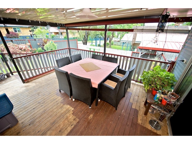 30  Diamond Street, Riverview QLD 4303