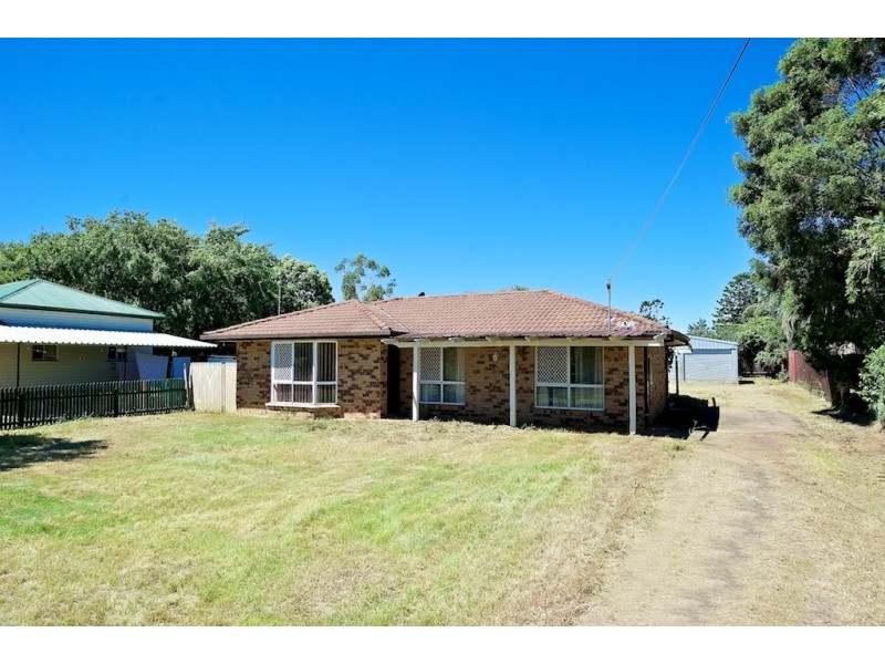 28 Daniel Street, Lowood QLD 4311