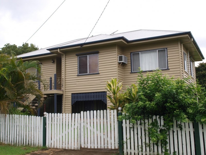 12 Welsby Street, North Booval QLD 4304