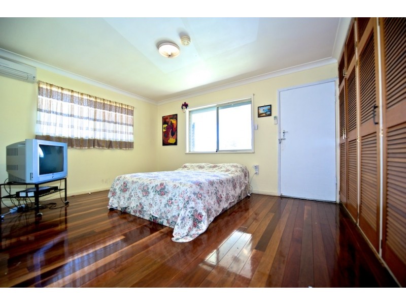 33 THORN Street, Ipswich QLD 4305
