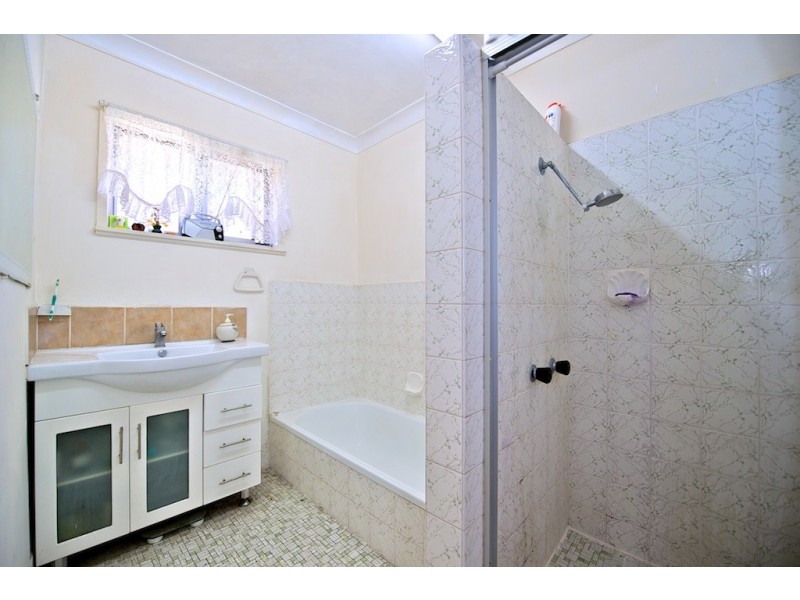 33 THORN Street, Ipswich QLD 4305
